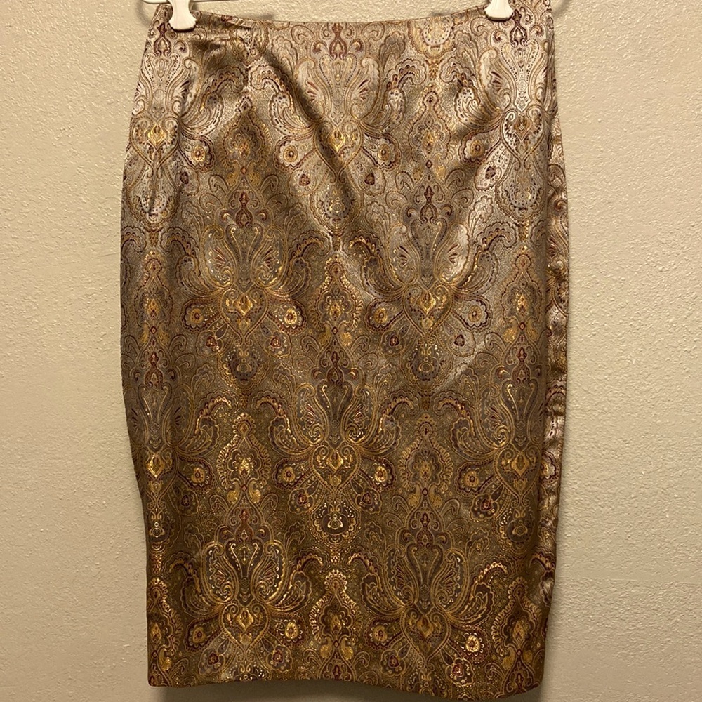 Newport News  Gold Bronze Paisley Lined Pencil Skirt: 4415